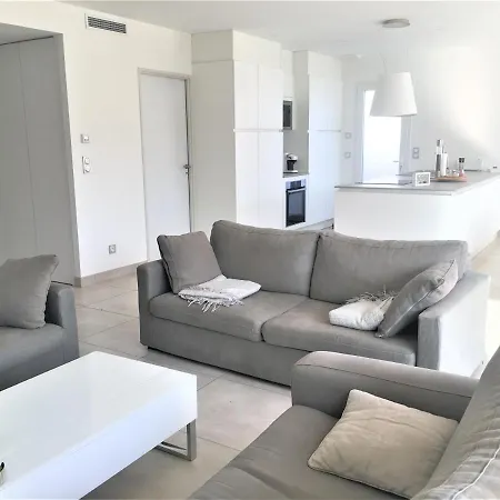 Du Lac Villa *